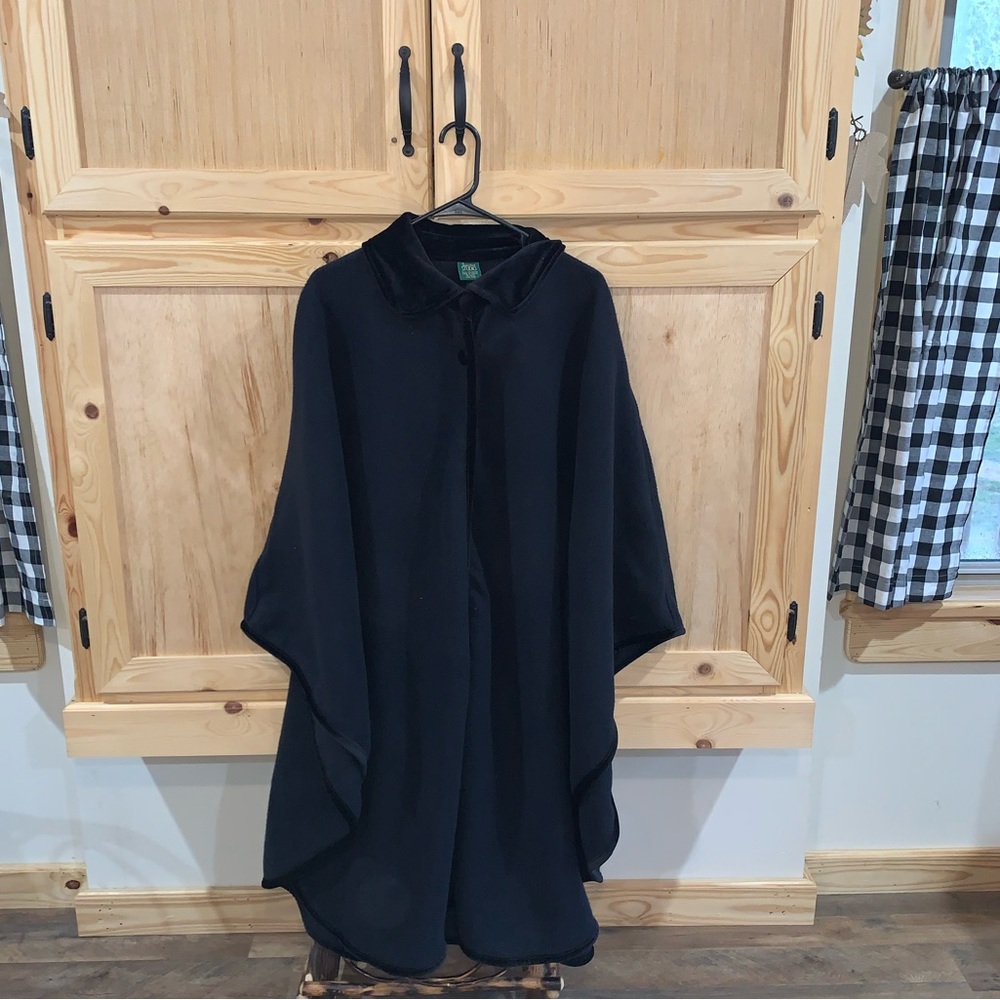 Signature studio black collared fleece poncho blanket wrap cape one size